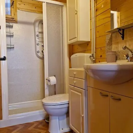 Chalet Al Lago Nyaraló